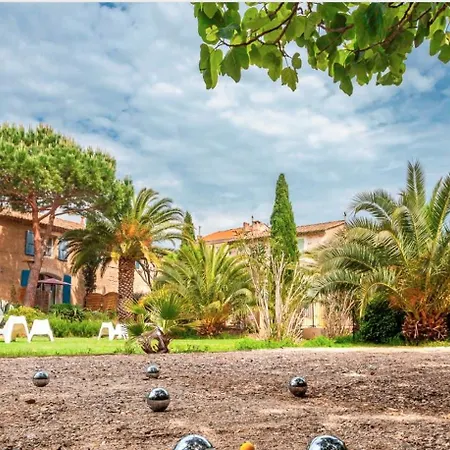 Piscine De La Propriete, Maison Avec Clim Dans Les Chambres, Parking Ferienhaus Sérignan